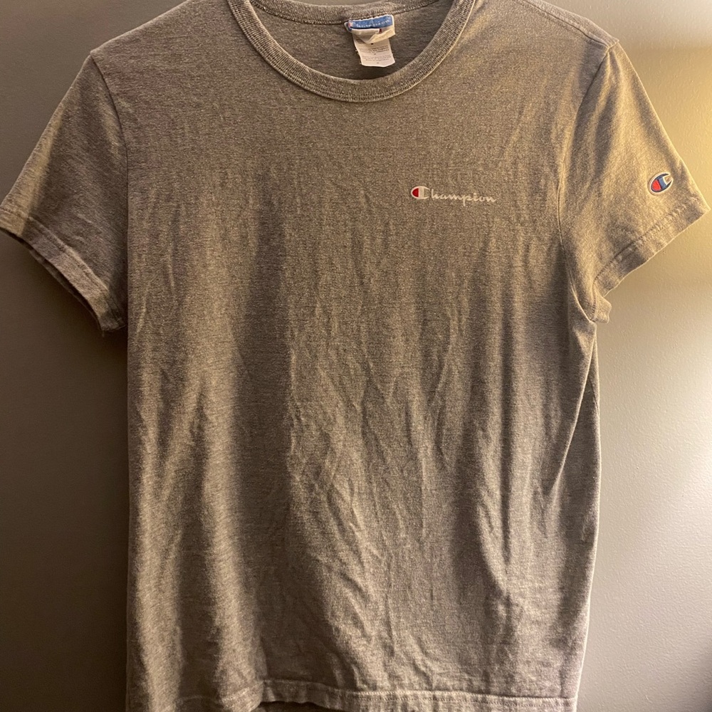 CHAMPION TSHIRT